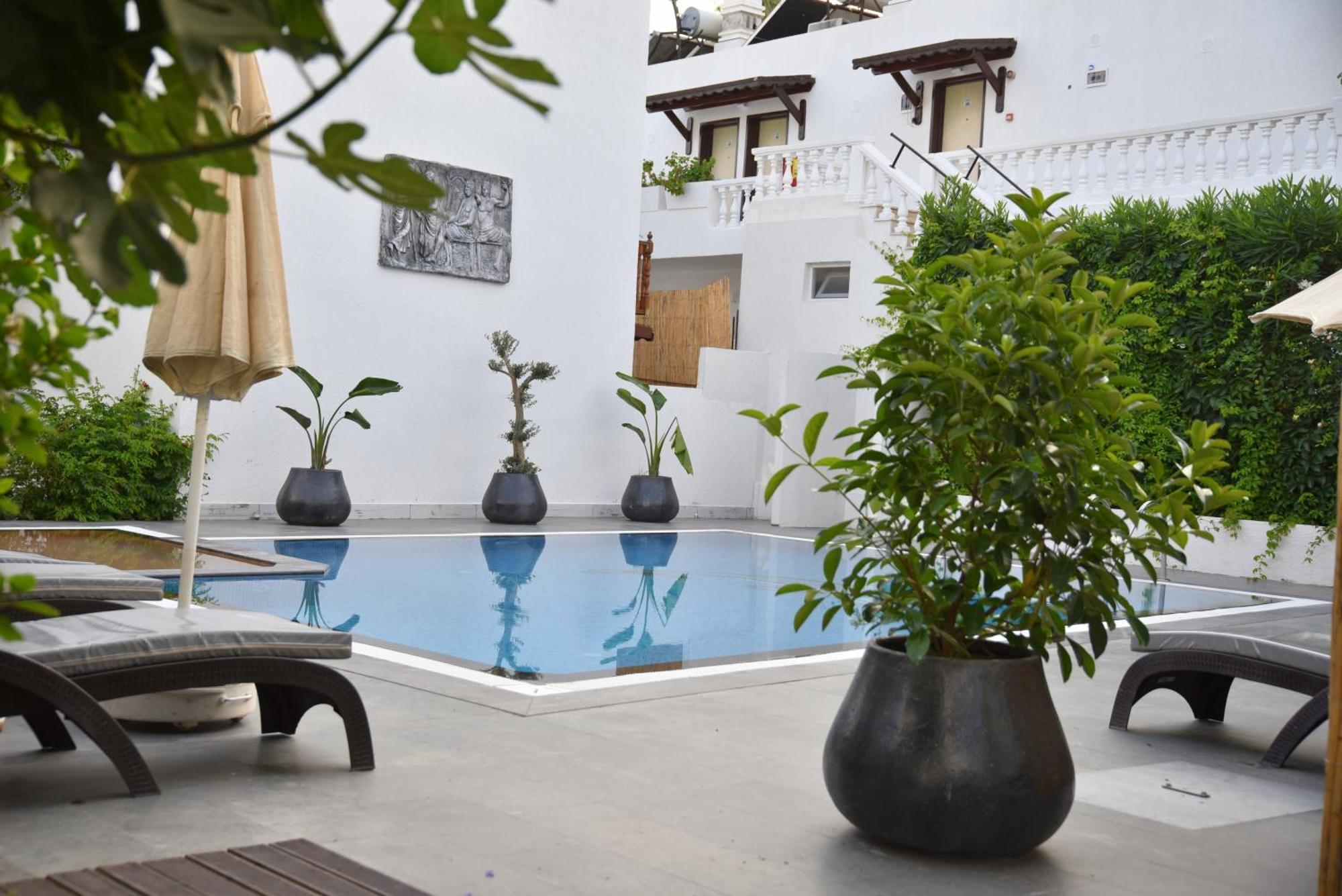 Manuela Boutique Hotel Bitez Esterno foto